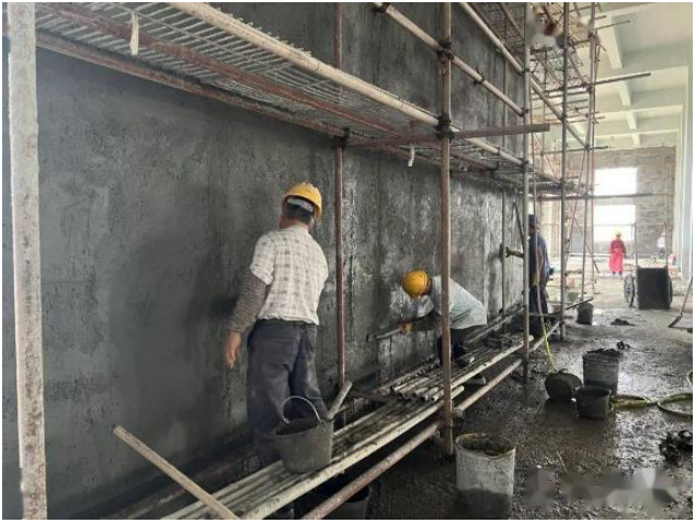 金墩橡膠公司項目經理馮劍波稱，新工廠的主要產品，是摩托車內外胎。