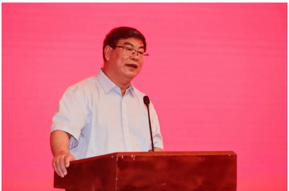山東省橡膠行業(yè)協(xié)會(huì)理事會(huì)會(huì)長(zhǎng)張洪民講話 山東省橡膠行業(yè)協(xié)會(huì)理事會(huì)會(huì)長(zhǎng)張洪民講話