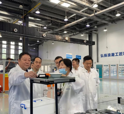 王耀一行受浪潮集團執(zhí)行總裁、總工程師、浪潮云董事長、浪潮工業(yè)互聯(lián)網(wǎng)董事長肖雪邀請,來到浪潮集團進行參觀、座談 王耀一行受浪潮集團執(zhí)行總裁、總工程師、浪潮云董事長、浪潮工業(yè)互聯(lián)網(wǎng)董事長肖雪邀請,來到浪潮集團進行參觀、座談