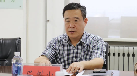 萬達集團董事局董事、輪值執行總裁巴樹山帶隊到耐斯特炭黑公司進行項目驗收