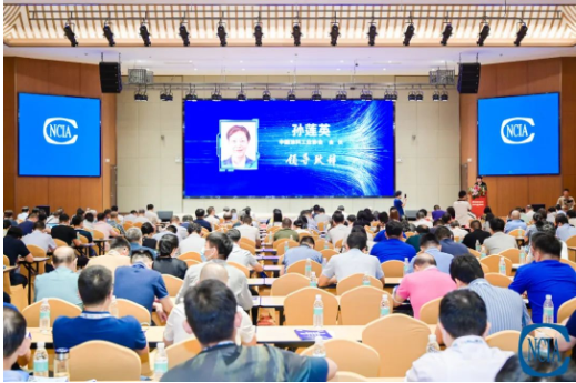 全國房地產(chǎn)開發(fā)投資增速同比下降5.4% 全國房地產(chǎn)開發(fā)投資增速同比下降5.4%
