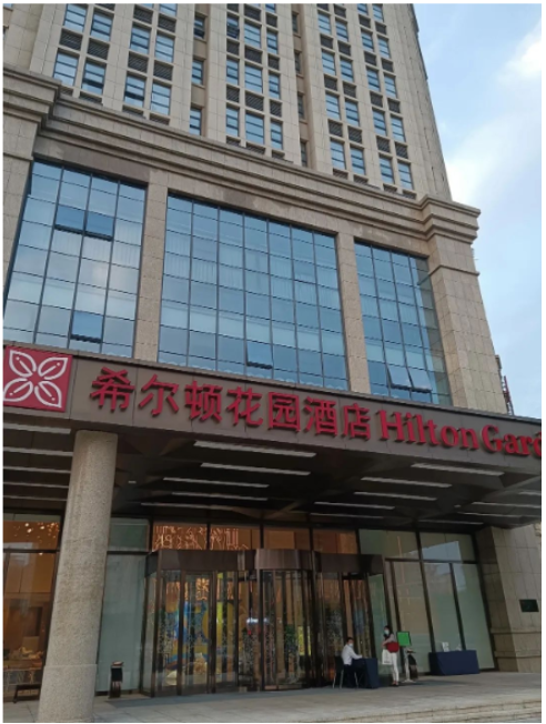王明江董事長(zhǎng)表示,此次“江昕輪胎杯”第22屆中國(guó)輪胎技術(shù)研討會(huì)就是一個(gè)很好的平臺(tái),誠(chéng)邀業(yè)界各位專家同仁前來(lái)交流學(xué)習(xí)。 王明江董事長(zhǎng)表示,此次“江昕輪胎杯”第22屆中國(guó)輪胎技術(shù)研討會(huì)就是一個(gè)很好的平臺(tái),誠(chéng)邀業(yè)界各位專家同仁前來(lái)交流學(xué)習(xí)。