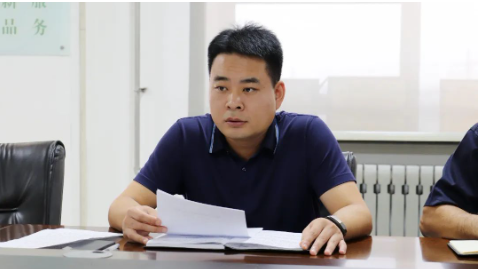 王敏董事長指出，當前，雖然臨近國慶假期，但大家要清醒認識到當前疫情防控及安全環保形勢依然復雜、任務依然艱巨，必須打起十二分精神，嚴陣以待、嚴加防范，毫不放松抓緊抓實各項防控舉措，堅決打贏“重要時間節點”突擊戰、“嚴峻外部形勢”突圍戰、“補齊短板漏洞”攻堅戰。