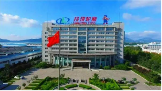 郭大為先后在多家項目現場實地察看，其中包括銅川玲瓏年產1520萬套高性能子午鋼輪胎生產線項目。