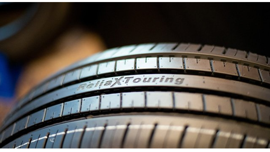 ReliaX Touring TE307更注重輪胎耐用性和行駛里程，同時它還提供出色的燃油經濟性，安全性及更好的舒適性。該系列輪胎產品較前一代產品濕地制動性能提高了23%，濕地操控性能提高了9%;輪胎噪音更低，在干濕路面上抓地力和操控性更好，尺寸從14英寸到17英寸。