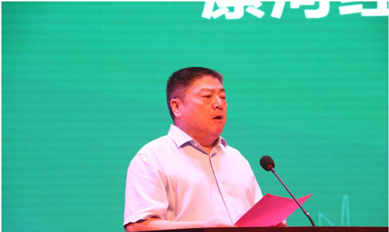 利通科技作為北交所上市企業(yè)和國內(nèi)液壓膠管龍頭企業(yè)，此次進軍產(chǎn)業(yè)產(chǎn)品延伸延展應(yīng)用的新領(lǐng)域，充分展現(xiàn)了公司將創(chuàng)新置于發(fā)展的核心地位。他希望通過此次簽約，實現(xiàn)強強聯(lián)合，重塑優(yōu)勢，實現(xiàn)行業(yè)領(lǐng)先。