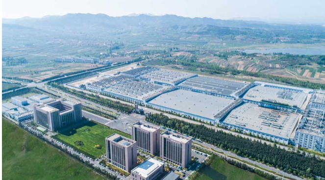 由中國汽車報和工業(yè)和信息化部新聞宣傳中心聯合主辦的2023金臺汽車論壇在北京隆重舉行。本次論壇以“中國汽車崛起的世界意義”為主題，吸引了相關部委領導、行業(yè)組織負責人，主流車企和產業(yè)鏈重點企業(yè)高管以及行業(yè)精英的共同參與。