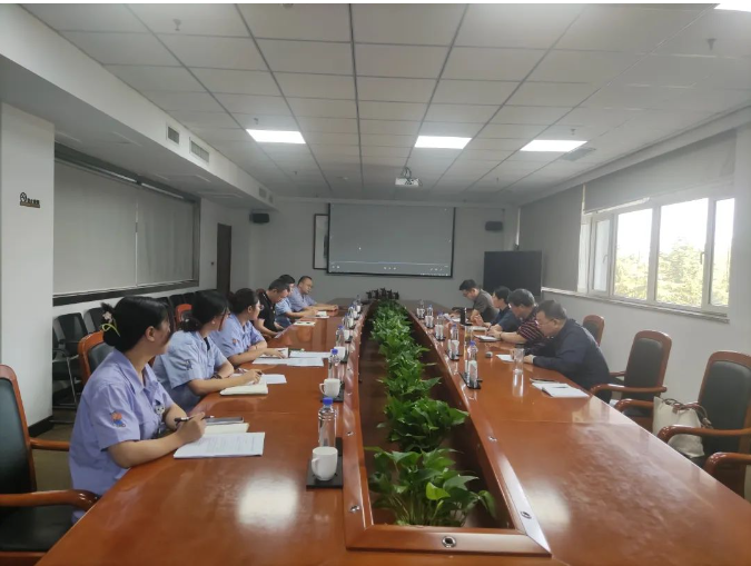 此次調(diào)研的重點(diǎn)企業(yè)包括東營(yíng)市的華盛輪胎集團(tuán)、昌豐輪胎、金宇輪胎、永盛橡膠、方興輪胎和中一橡膠，濰坊市的昊華輪胎、躍龍橡膠、銀寶輪胎、福麥斯輪胎，青島市的賽輪集團(tuán)和雙星輪胎，威海市的三角輪胎、浦林成山、中威橡膠、君樂(lè)輪胎，以及煙臺(tái)市的玲瓏輪胎。