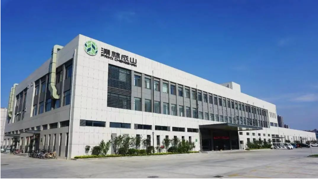 美國SEMA SHOW一直以其高度專業(yè)化而著稱，是世界各大汽配展中備受矚目的盛會，每年吸引數(shù)十萬車主和專業(yè)人士前來參觀。據(jù)官方消息，本次展會將有超過2,000種新品首次亮相，吸引來自全球100多個國家的150,000多名專業(yè)買家。