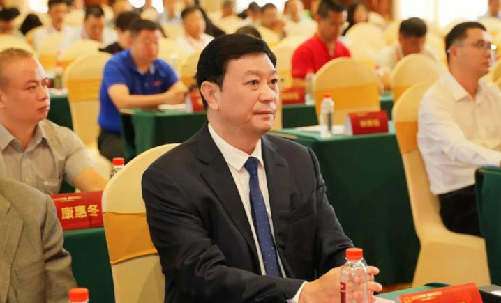 中涂協(xié)會長劉普軍出席福建省涂料工業(yè)協(xié)會大會